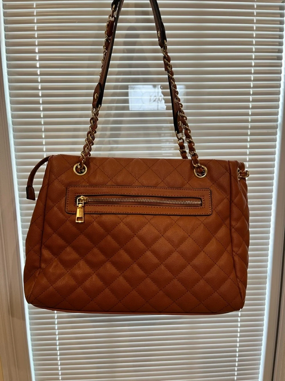 Quilted Shoulder Bag with Chain Strap in Cognac - Picture 2 of 8